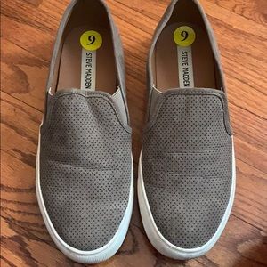 Size 9 Steve Madden flats